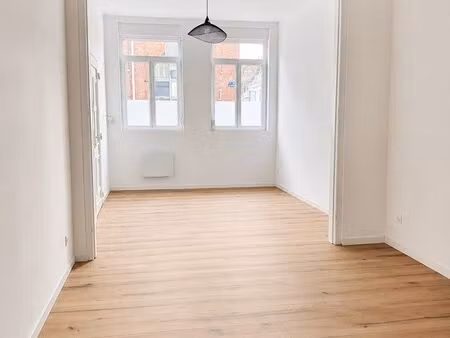 vieux-lille – t2 49 5 m² entièrement rénové • cave 30 m² • petite copropriété
