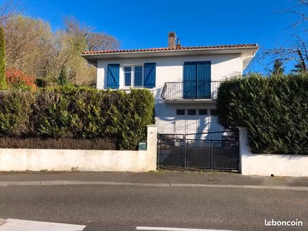 hendaye-plage - maison 125 m² avec jardin - 2 appartements + garage - fort potentiel