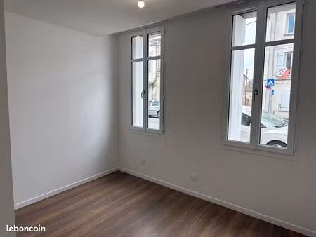 beau t2 rénové avec cour