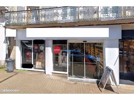 local commercial 324 m²