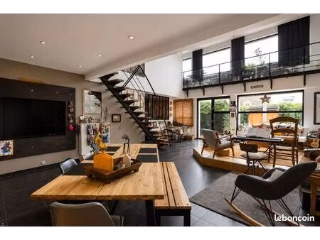 maison 4 pièces 176 m²