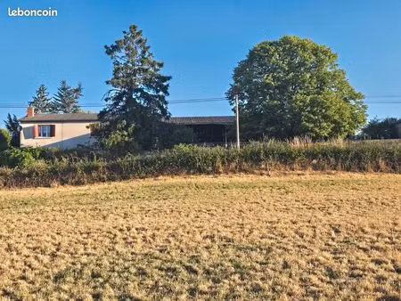 vue panoramique unique – ensemble de caractère avec 1 4 hectare de nature – uxeau (71130)
