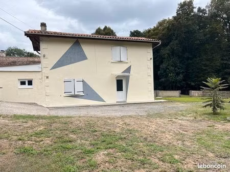 maison 100 m² laruscade