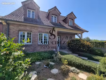 pavillon 6 pièces 125 m²