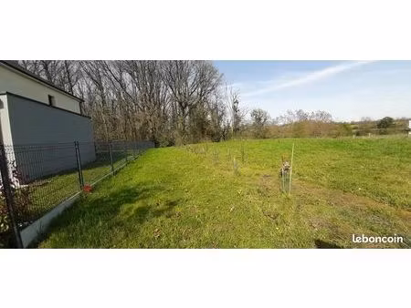 terrain 398 m² saint saturnin