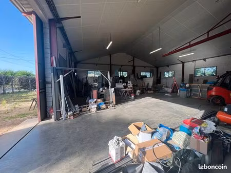 local commercial 300 m² mios