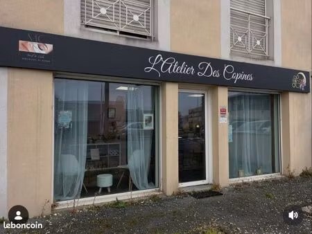 local professionnel – 2 espaces à louer à villenave-d'ornon (institut de beauté)