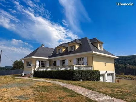 maison 8 pièces 188 m²
