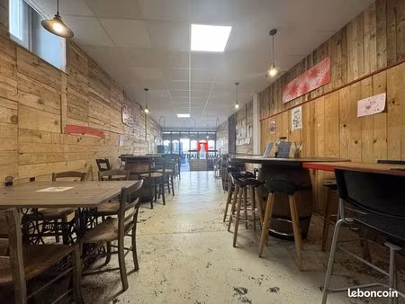 local commercial 127 m² blaye