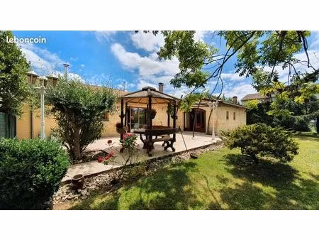 maison 6 pièces 157 m²