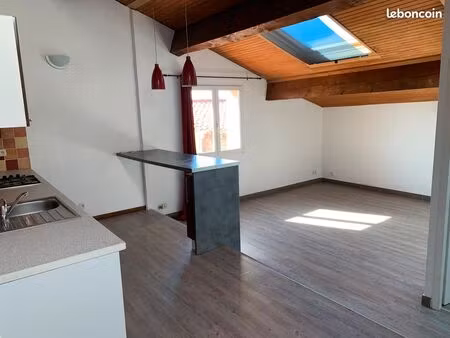 appart f2 ( 50m² ) à canohes avec garage