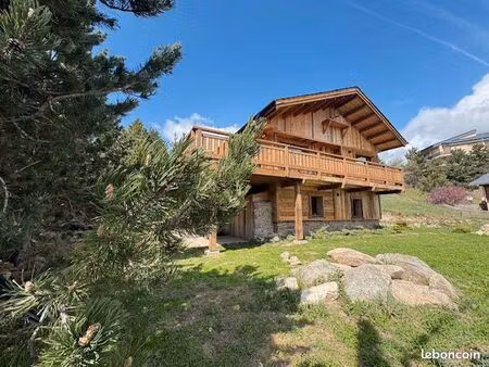 chalet dans les pins