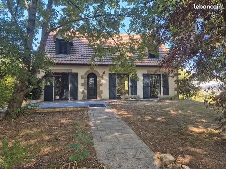 ​? propriété au calme de 143 m² avec étang et dépendances – 72360 mayet