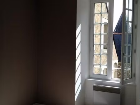 appartement centre ville vieux laval quartier très calme
