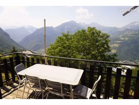 maison 300 m2 - 3 étages indépendants - 3000 m2 de terrain constructible
