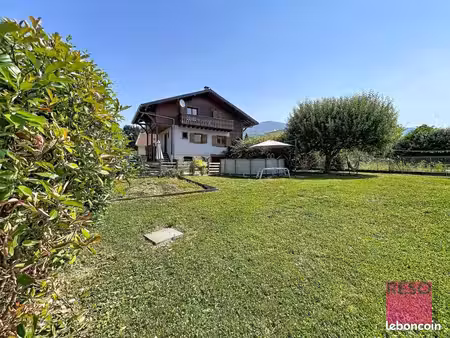 chalet 5 pièces 128 m²