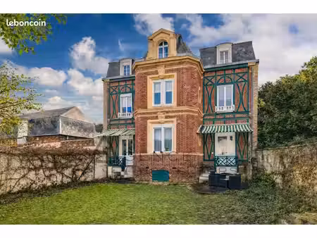 maison 7 pièces 154 m²