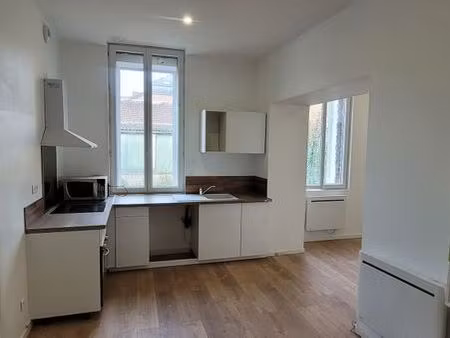 t3 entièrement rénové de 50 m² – disponible immédiatement marly