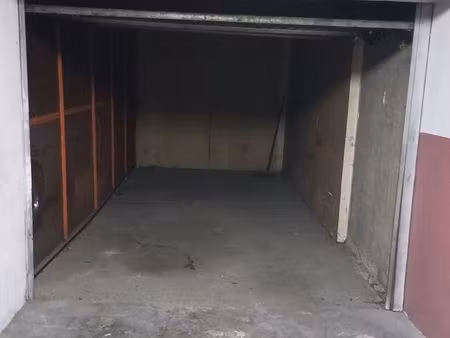 loue garage a avignon