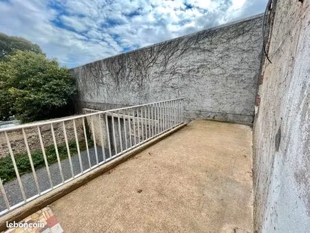appartement t2 bis avec extérieur