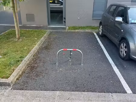 place de parking à louer
