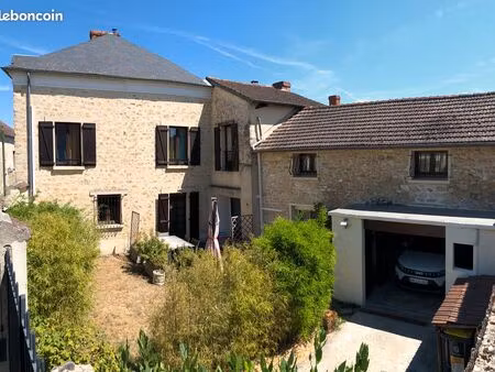 maison de caractère à oinville sur montcient