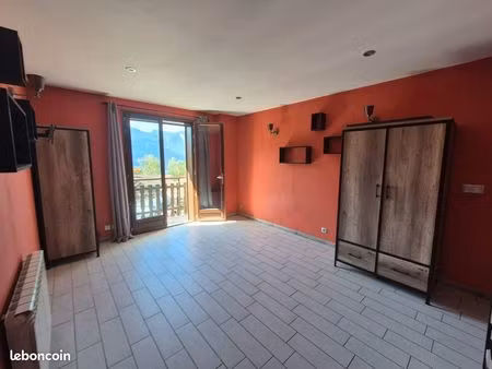 studio meublé de 35 m² entièrement rénové