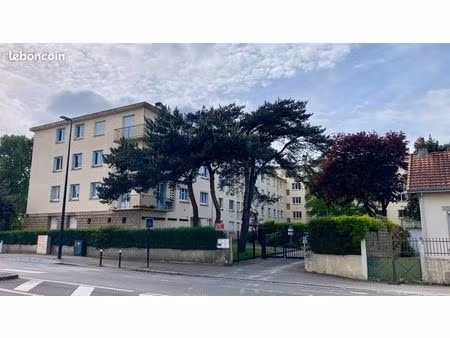 à louer bureau 20 m2 insonorisé - temps plein > nantes - beauséjour