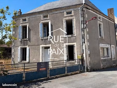 maison 12 pièces 295 m²
