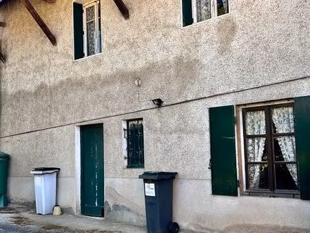 maison de 5 pièces – 140 m²