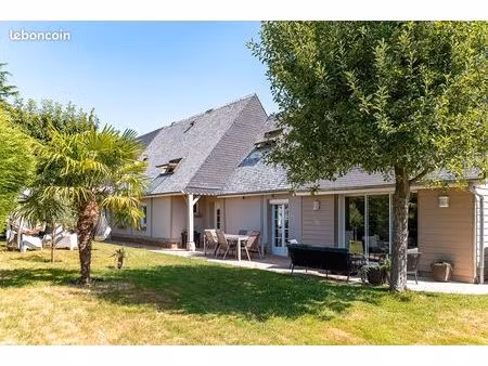 maison 7 pièces 192 m²