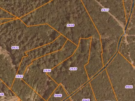 terrain non constructible forêt 5.5ha evenos 83330