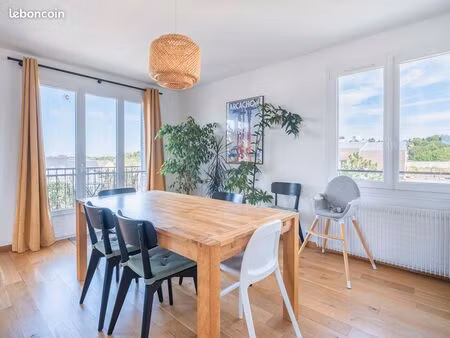 appartement 4 pièces 77 m²