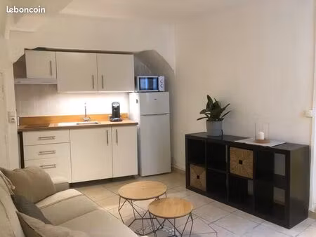 t2 meublé au calme
