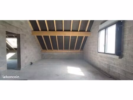 bureau plateau de 100 m2 brute à aménager