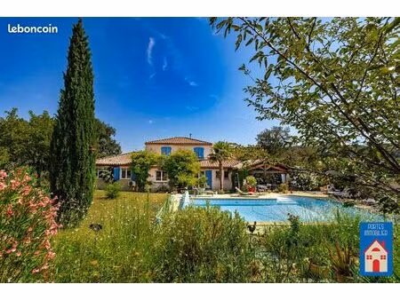 maison 7 pièces 200 m²