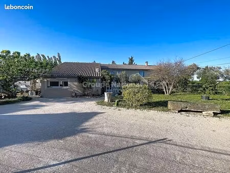 mas 6 pièces 165 m²