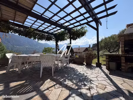 maison 5 pièces 140 m²