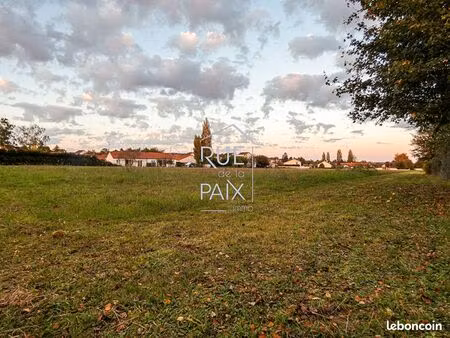 terrain 2784 m² thure