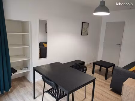 immeuble de rapport – 7 logements meublés – centre-ville de parthenay
