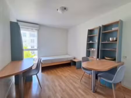 location appartement t1 meublé à la roche-sur-yon (85000) : à louer t1 meublé / 20m² la ro