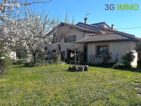 maison 6 chambres 218 m² | terrasse et piscine sécurisée | parking