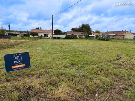 terrain 850 m² ouzilly