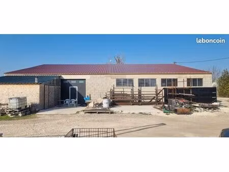 atelier artisanale 300m²/ 2450m² a cavaillon (84300)