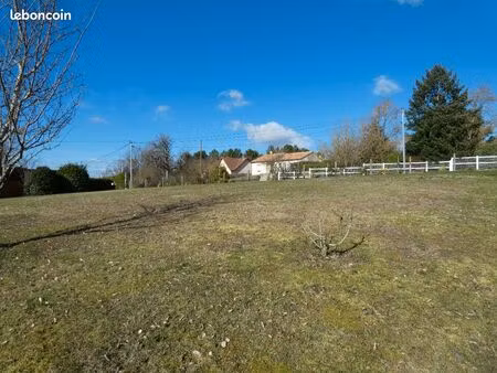 terrain 1492 m² vouneuil sur vienne