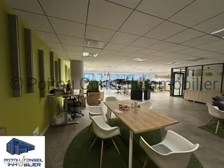 bureaux 235 m²