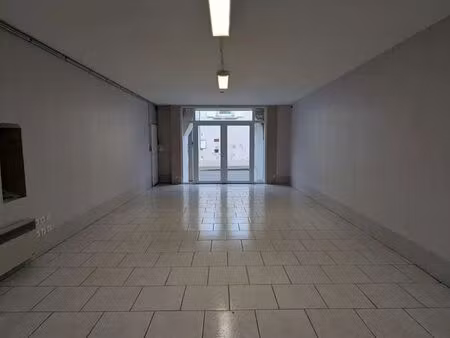local commercial 160m2