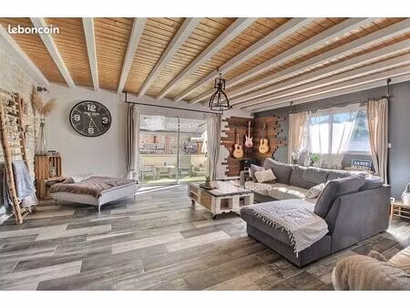 maison 6 pièces 193 m²