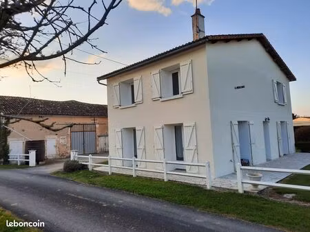 maison à leignes sur fontaine