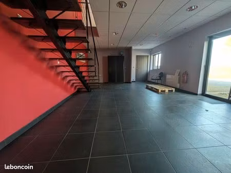 bureaux 156 m² saint-jean-du-cardonnay